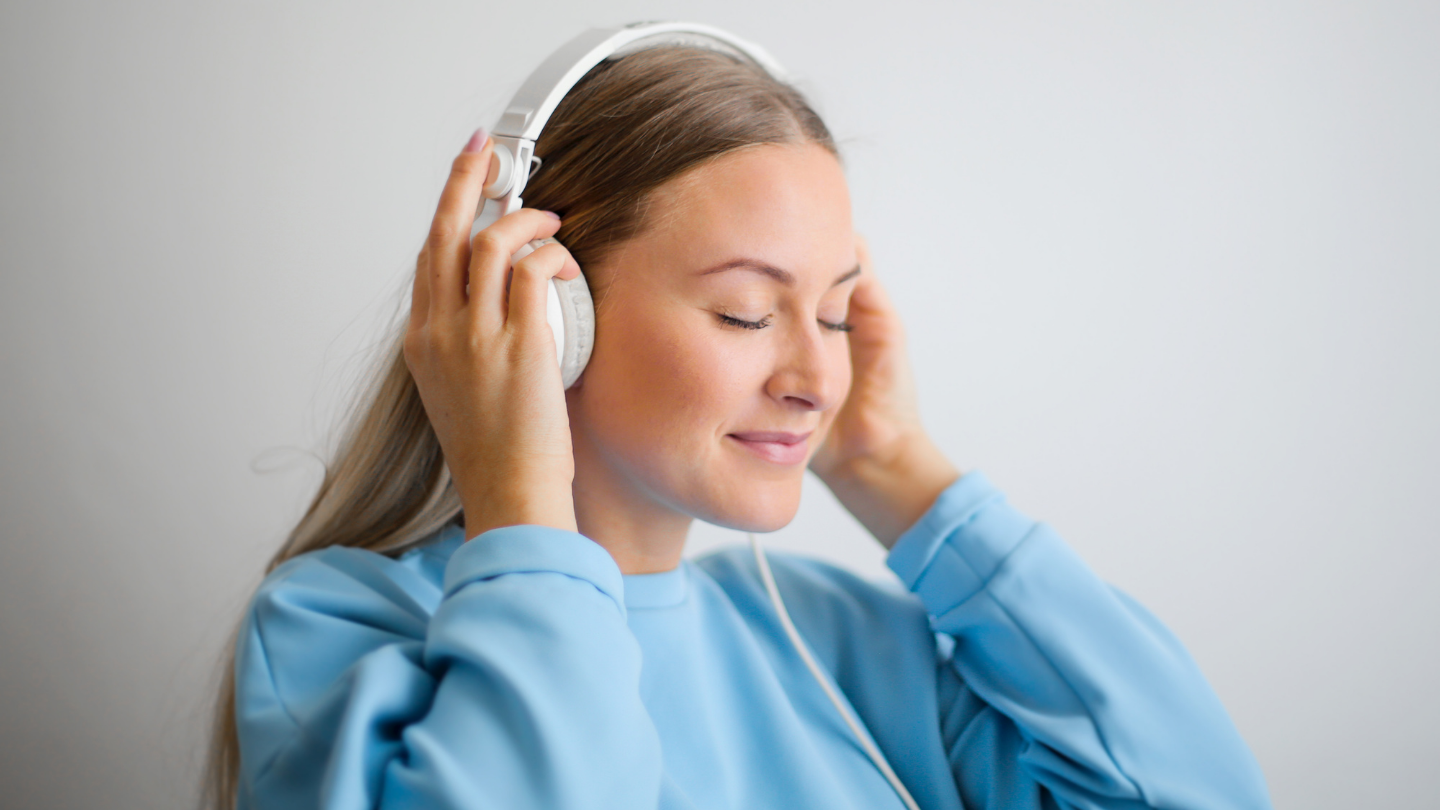 10 canciones cristianas para mujeres con fe que necesitan descansar