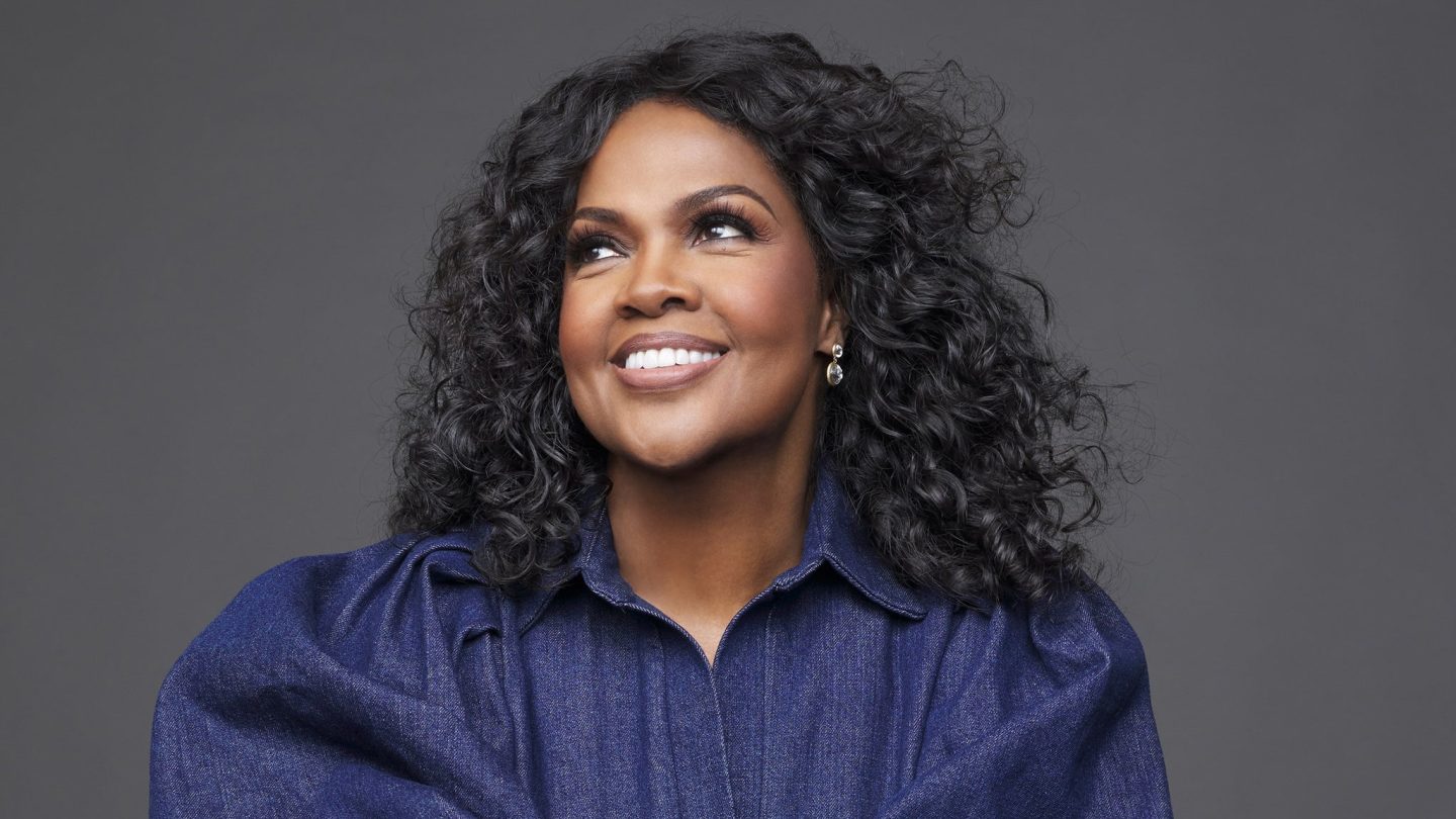 CeCe Winans habla sin filtros sobre maternidad, fe y valentía en tiempos modernos